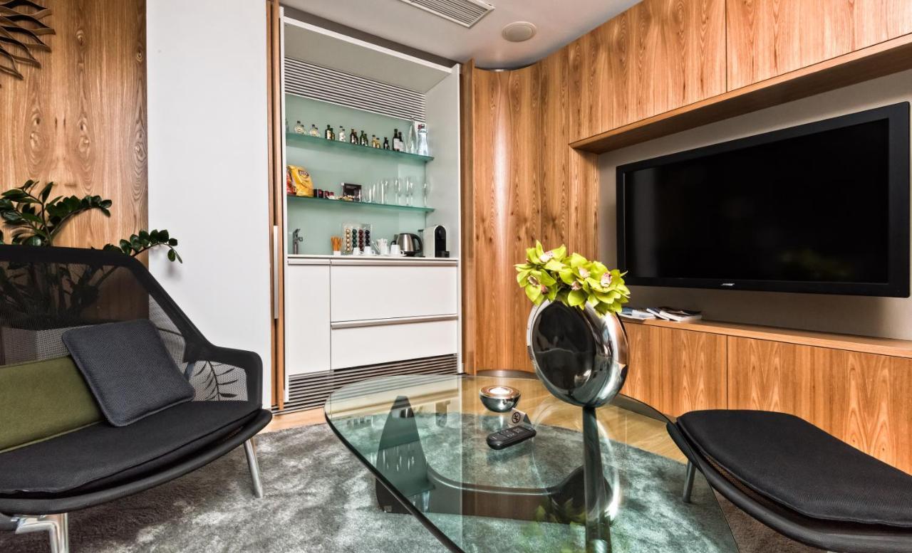 One 5* Praga